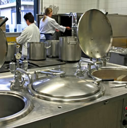 Top 10 Essential Industrial Cooking Equipment